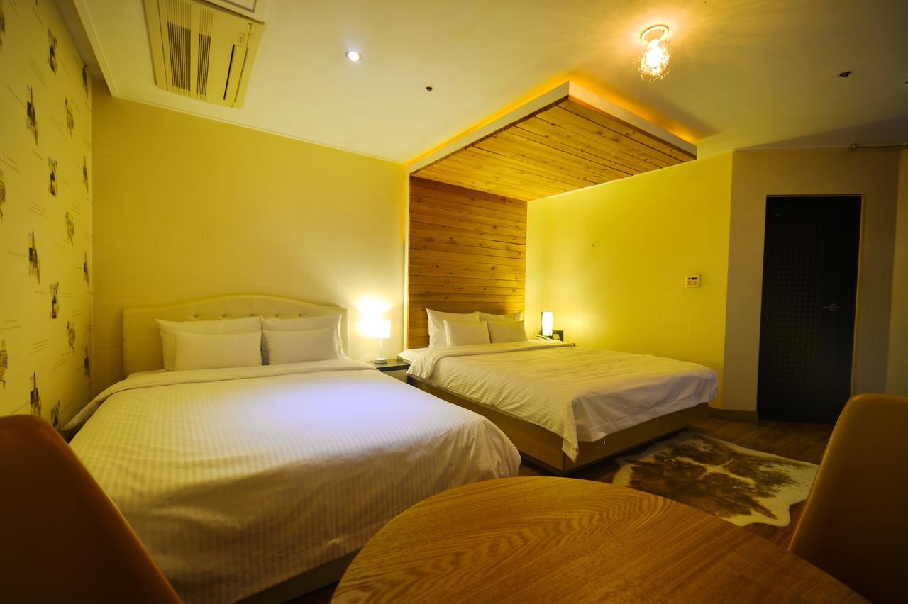 Gimhae Business Hotel K Экстерьер фото